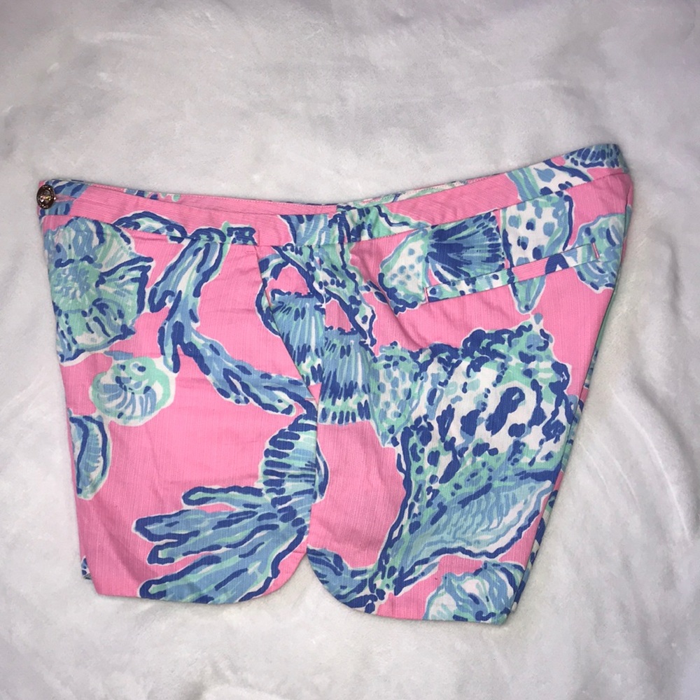 Lilly Pulitzer shorts 🩳 - Picture 10 of 14